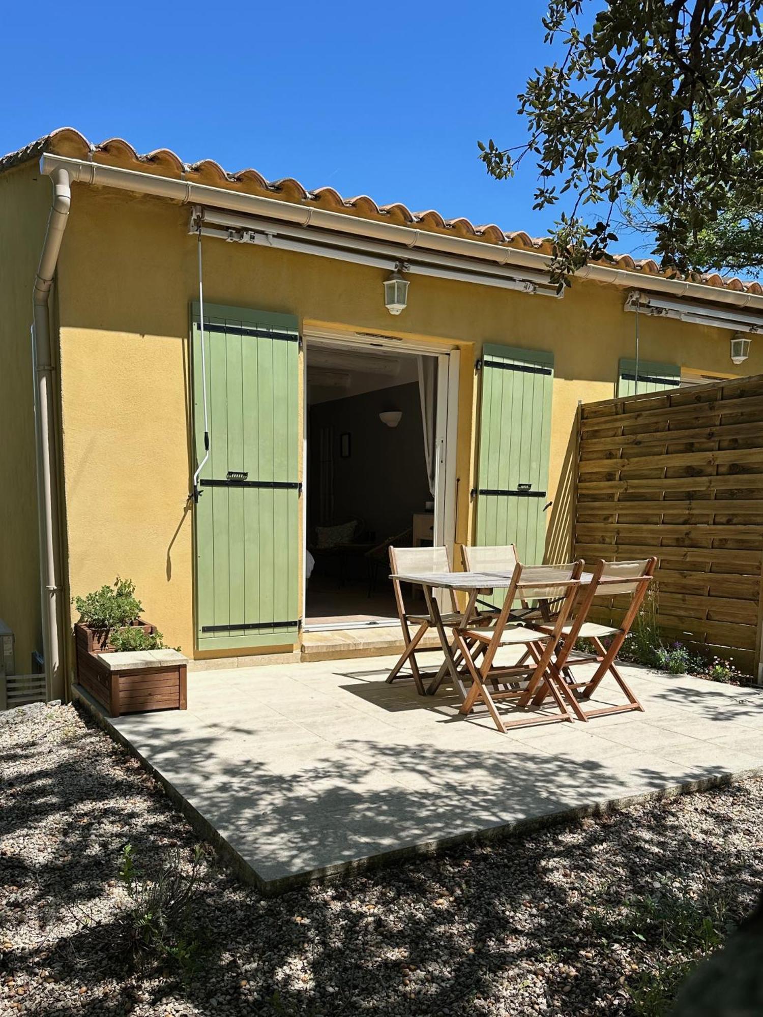 Pierres-Blanches Hotell Venasque Rom bilde